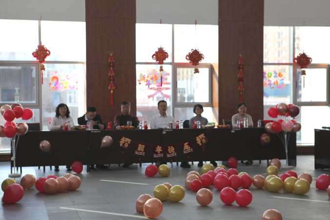 2检徽映初心 策马赴新程——海州区检察院举办2026年新春联欢会.jpg
