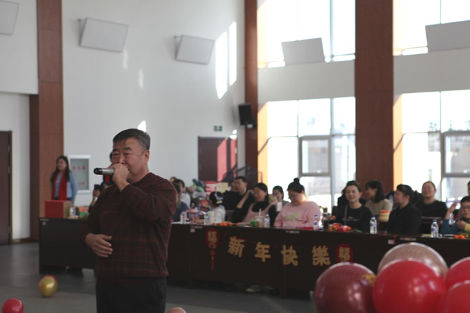 3检徽映初心 策马赴新程——海州区检察院举办2026年新春联欢会.jpg